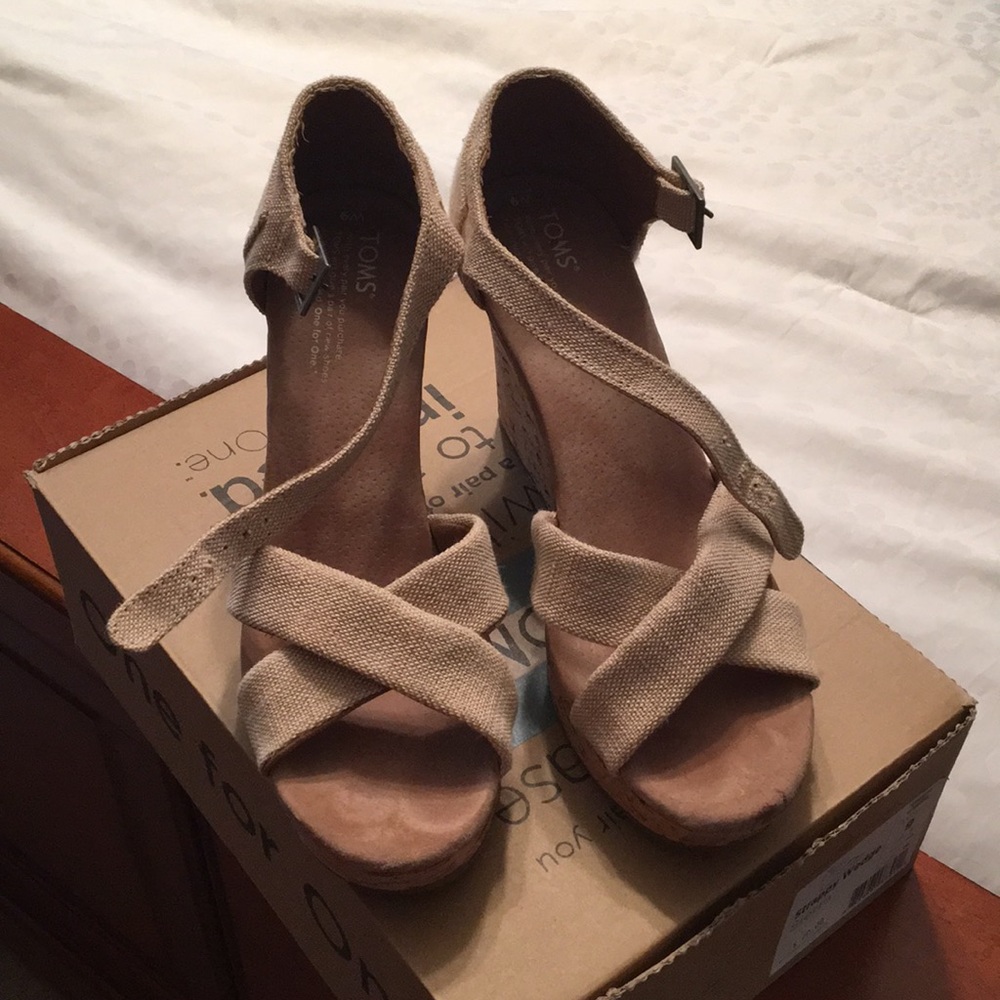 Toms Wedges